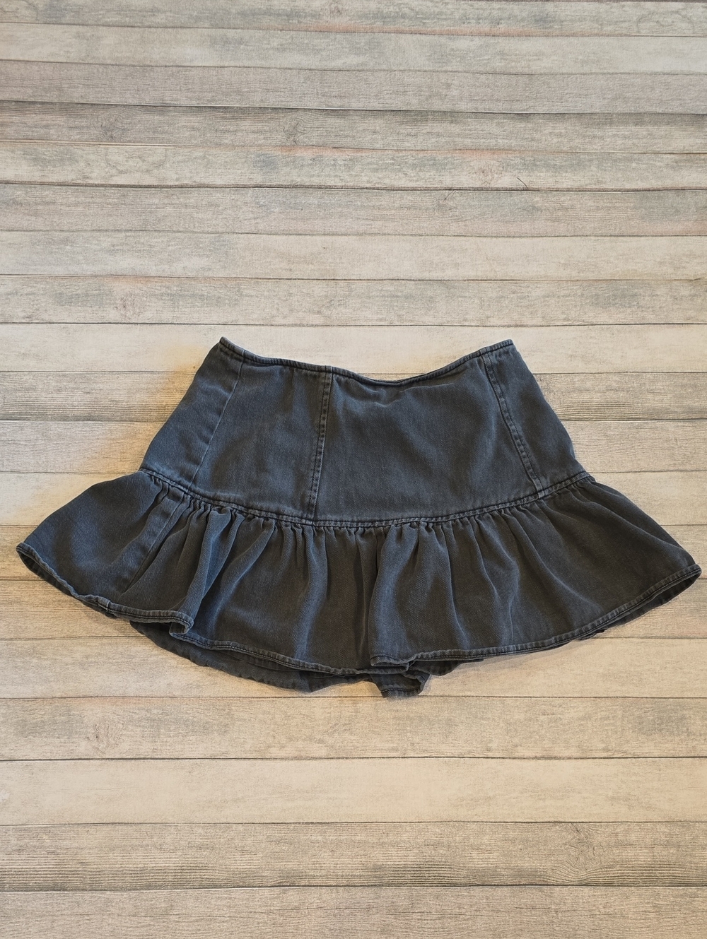 Mustard Seed Sz Large Ruffled Denim Zippered Mini Skort in Charcoal